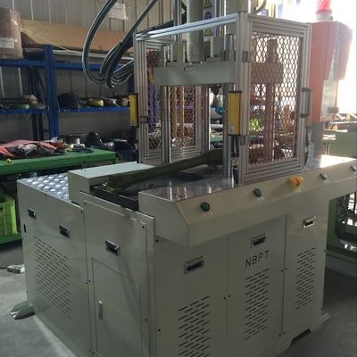 PT-450DM, PT-450DM 45T VERTICAL Double Slip Table Direct Plastic Injection Machine