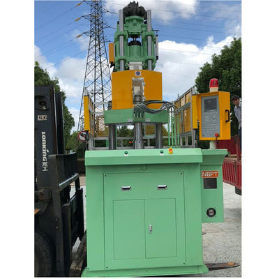 Verticaal servosysteem Automatische spuitgietmachine voor LED-strookmodullampen