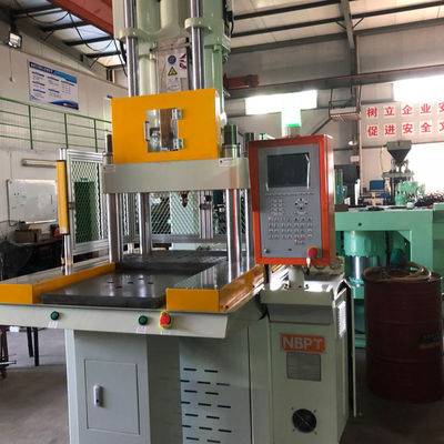Verticale spuitgietmachine