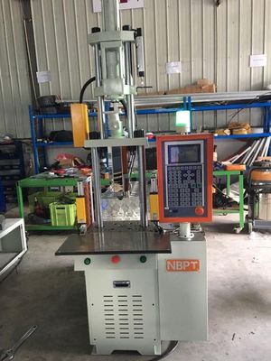 Verticale enkel glijtafel Verticale luchtfilter Plastic injectie gietmachine 45T