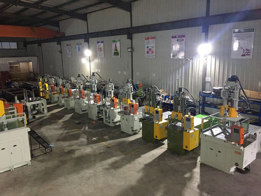PT-450D VERTICALE Verticale schuiftafel Plastic Injection Machine