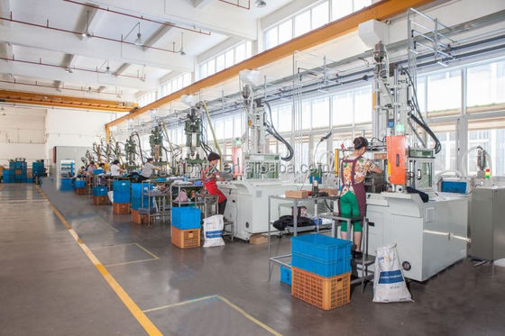 Verticale verticale roterende tafel plastic tandenborstel montage maken machine
